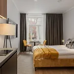 Pasta Street Old Town Residences アパート